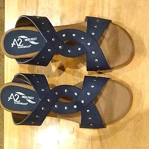Aerosols Steel Blue heel sandals 9.5 M